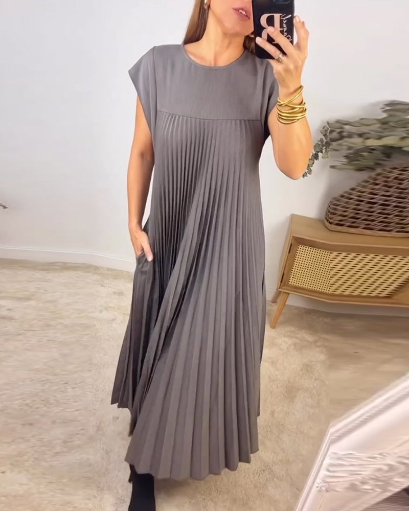 Samantha | Women's Relaxed Pleated Maxi Dress