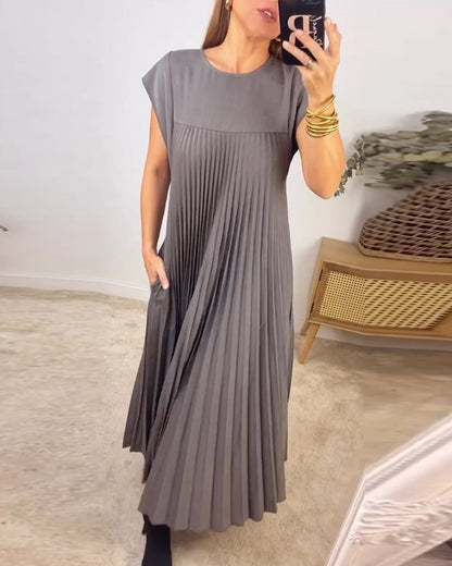 Samantha | Women's Relaxed Pleated Maxi Dress