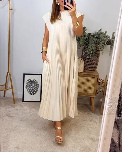 Samantha | Women's Relaxed Pleated Maxi Dress