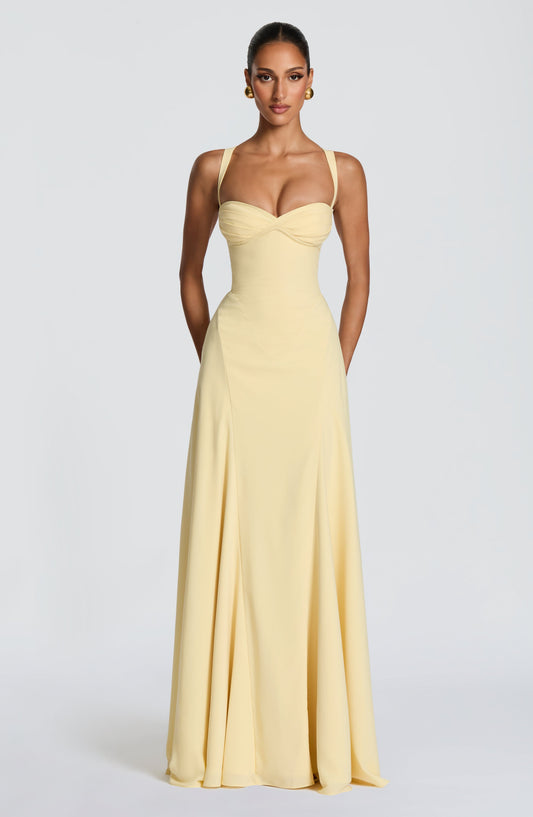 Sarah | Women's Fitted Lace-Up Sweetheart Gown